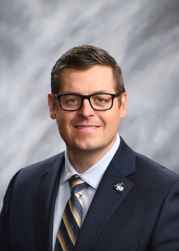 Headshot of Brian Tande.