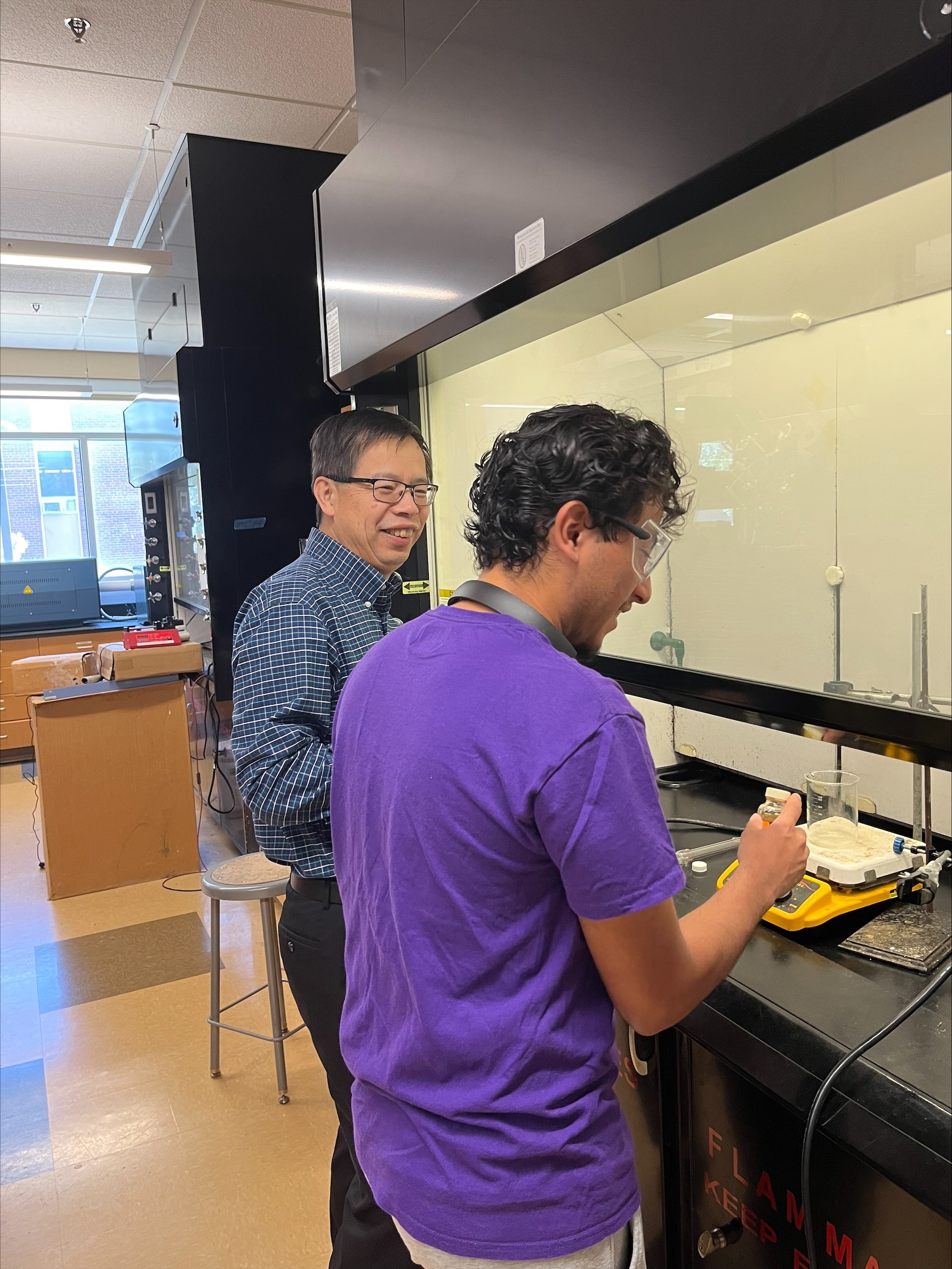 Dr. Zhu Zhengtao, head of the Mines department of chemistry, biology and health sciences, works with REU student Kevin Yanez Orellana, a sophomore civil engineering student at Louisiana State University and Agricultural and Mechanical College.