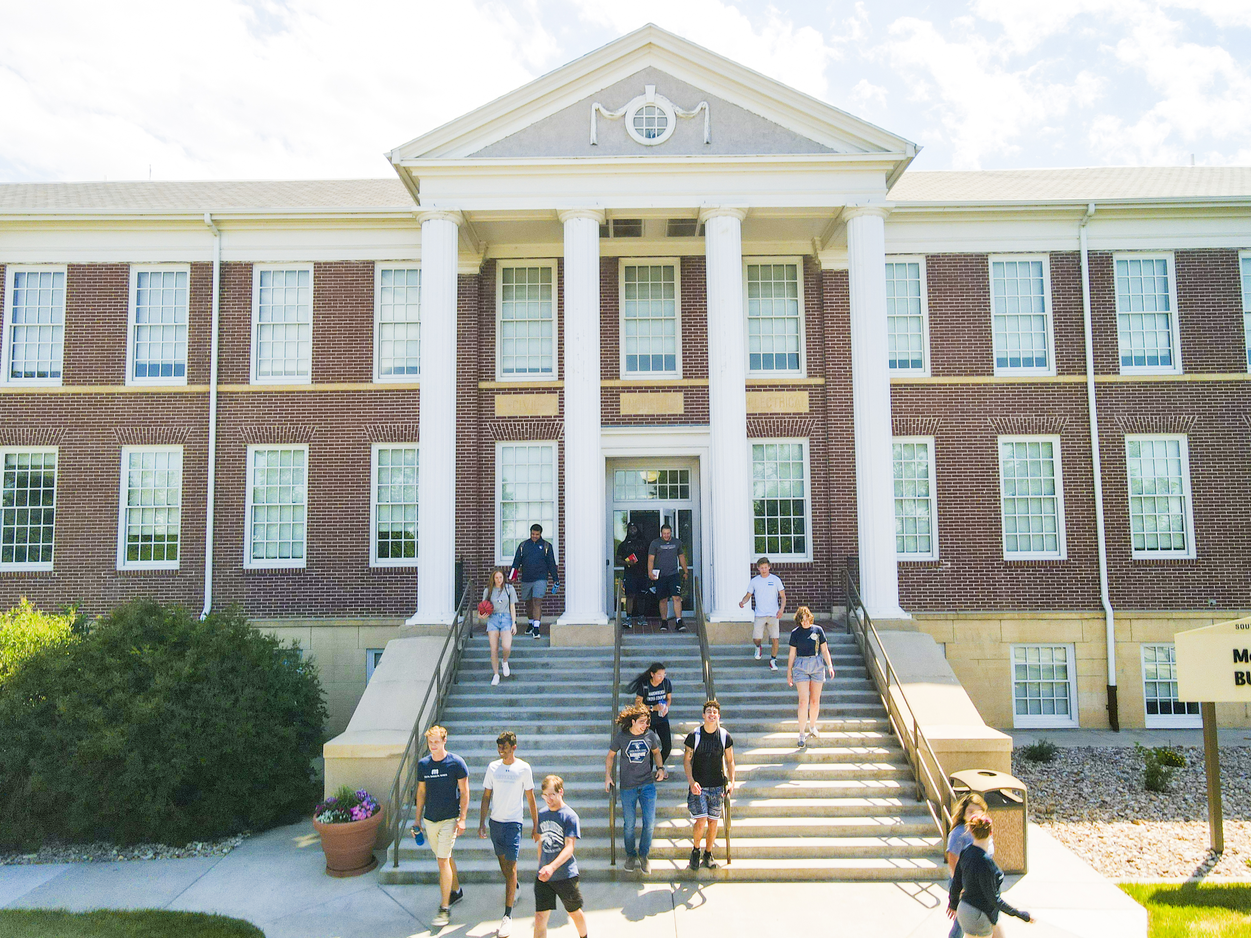 South Dakota Mines Reports Slight Dip in 2025 Enrollment: Doctoral Numbers Up