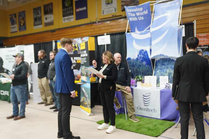 Mines Students Discover Career Opportunities at Spring Career Fair